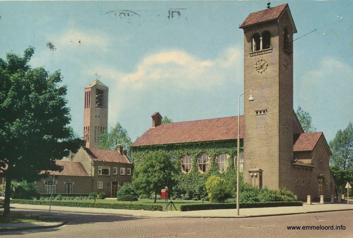 Kerk-Hoeksteen30.jpg Kerk-Hoeksteen30.jpg